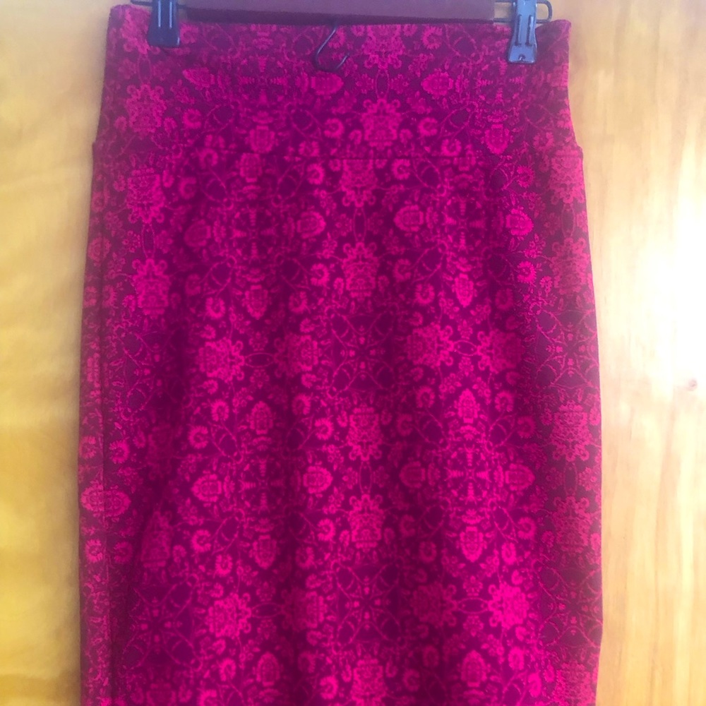 Lularoe skirt